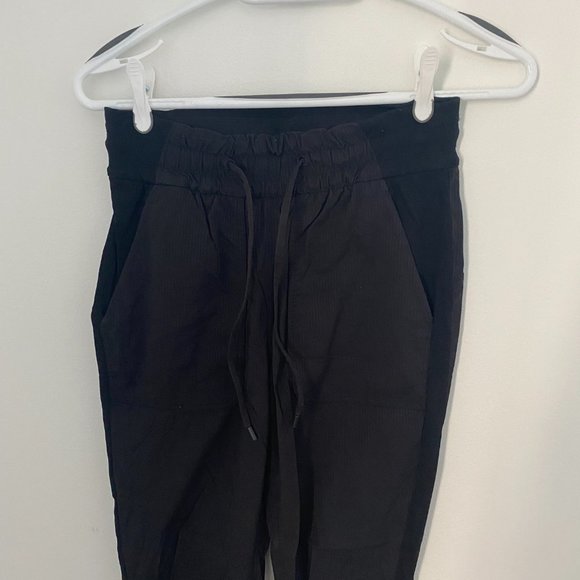 Black pin-stripe lulu joggers - Picture 2 of 6